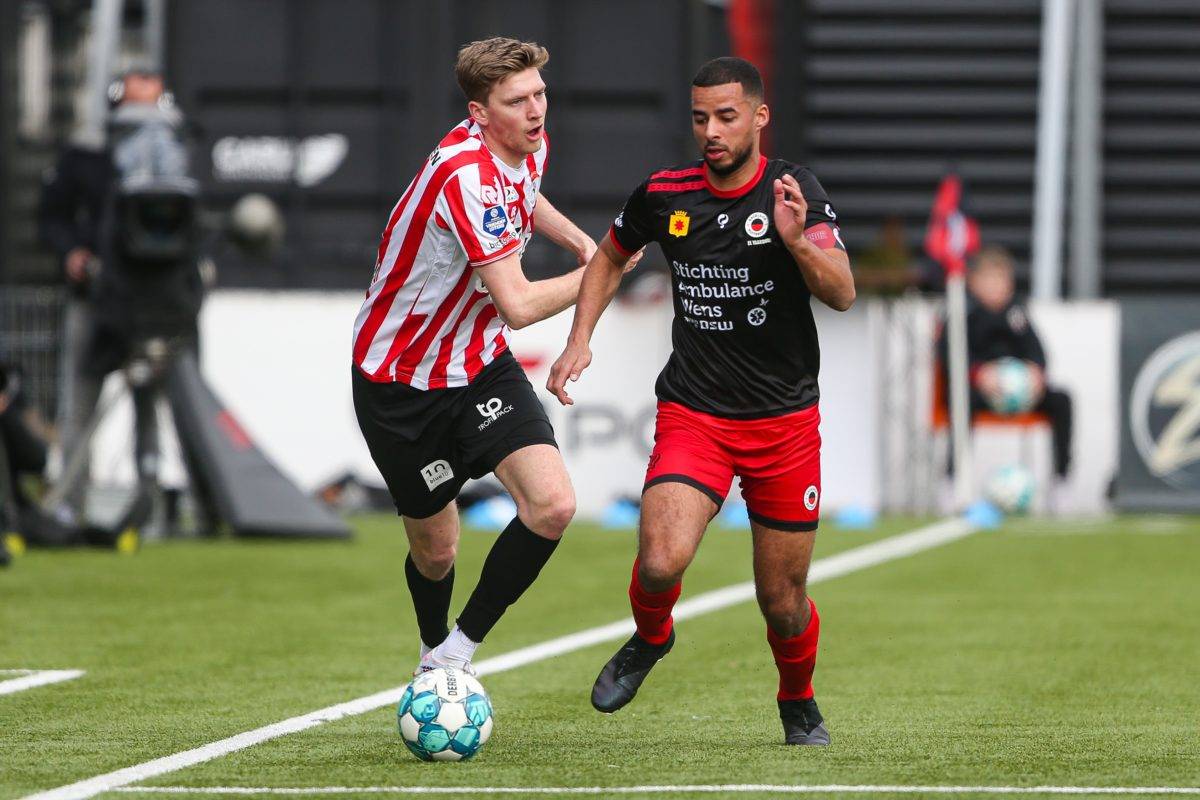 许多球迷和 许多球迷和